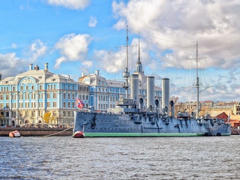 Pietari_St. Petersburg, Russia, Aurora cruiser, the battleship sparked Great October Communist Revolution in 1917_800x600