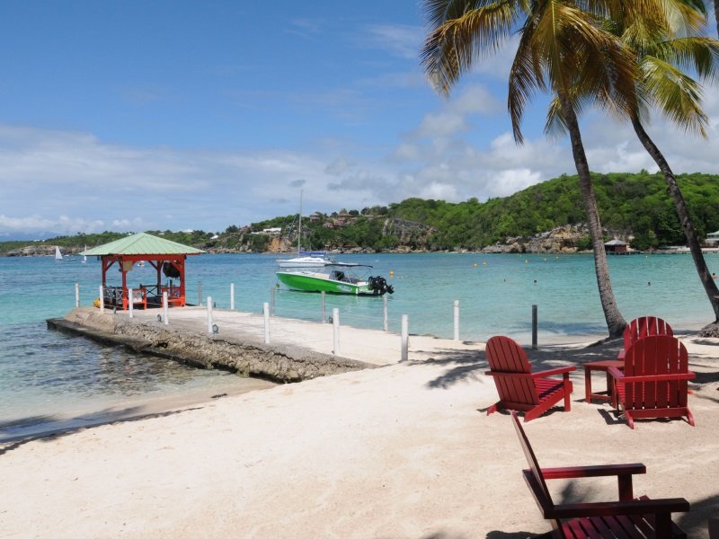 Guadeloupe_France, beach of Sainte Anne in Guadeloupe_800x600