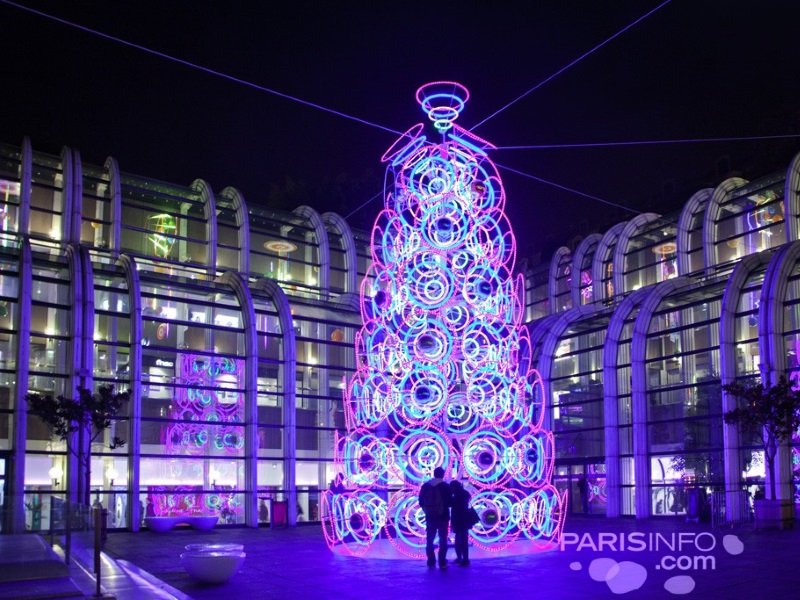 Pariisi_Christmas_bluetree_800x600