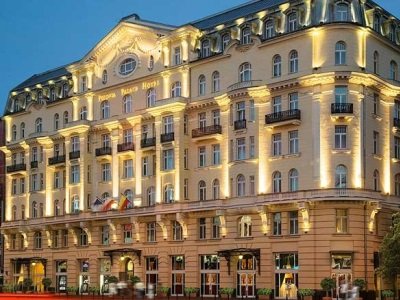 Varsova_Polonia Palace_1_400x300
