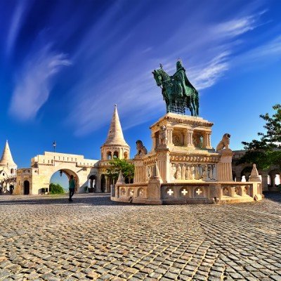 Budapest_Fisherman's Bastion in Budapest landmark_800x600