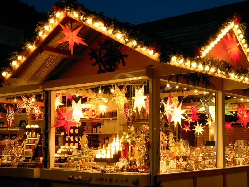 Christmas fair kiosk_800X600