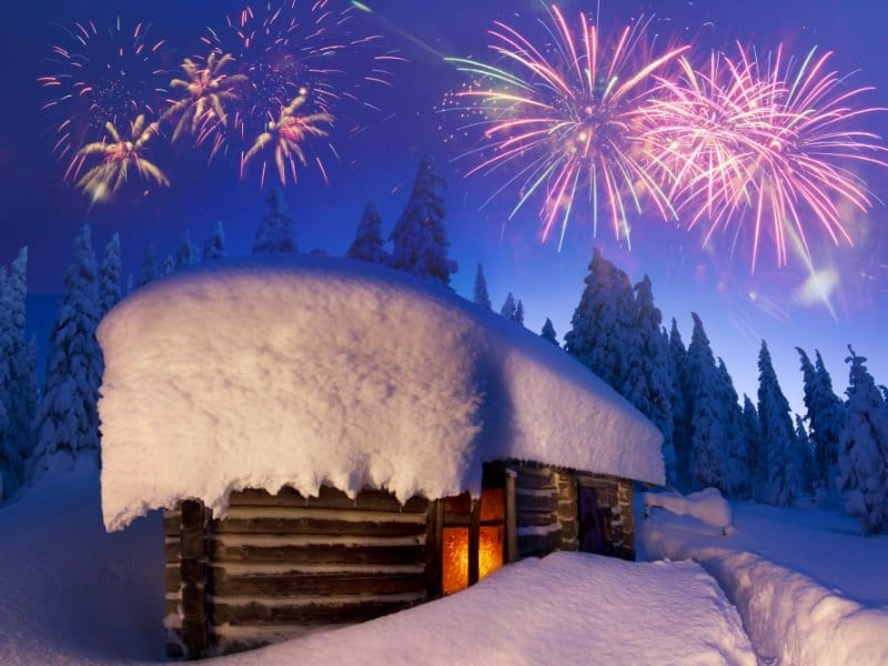 Talvi_Alpine hut in the wild forests_800x600