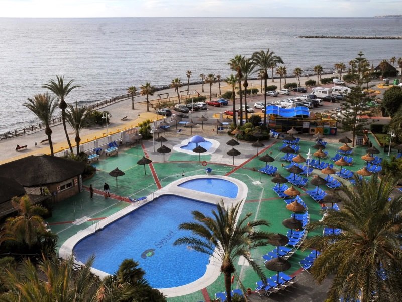 Espanja_SUNSET BEACH HOTEL_allasalue_800x600