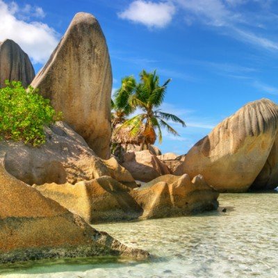 Seychelles_granite rocky beaches_800X600