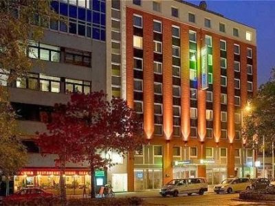 Berlin_Holiday Inn Express Berlin City Centre-West_400x300