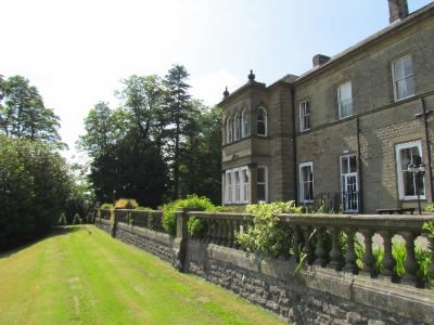 Manchester_Newfield Hall_ulko_400x300