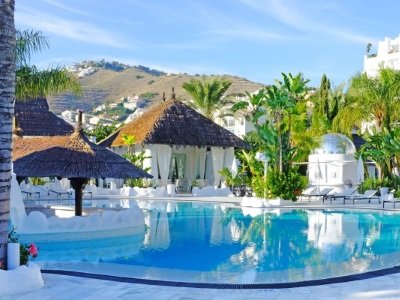 Espanja_ Almunecar_ Hotel Suite Albayzin del Mar_piscina_costa_tropical_400x300