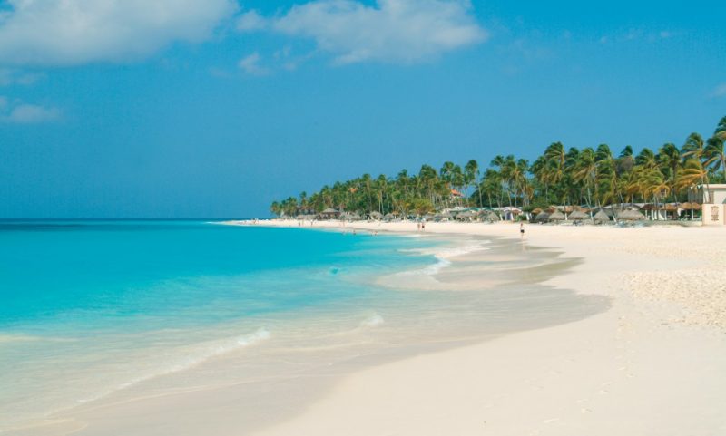 Kymenmatkat_Aruba_Divi_Beach