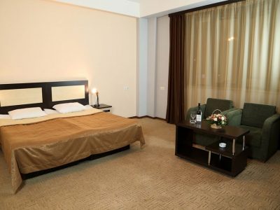 Armenia_htl_Silachi_double-Suite3