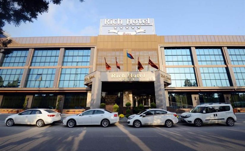 Baku-Azerbaijan-Rich hotel-ulko2