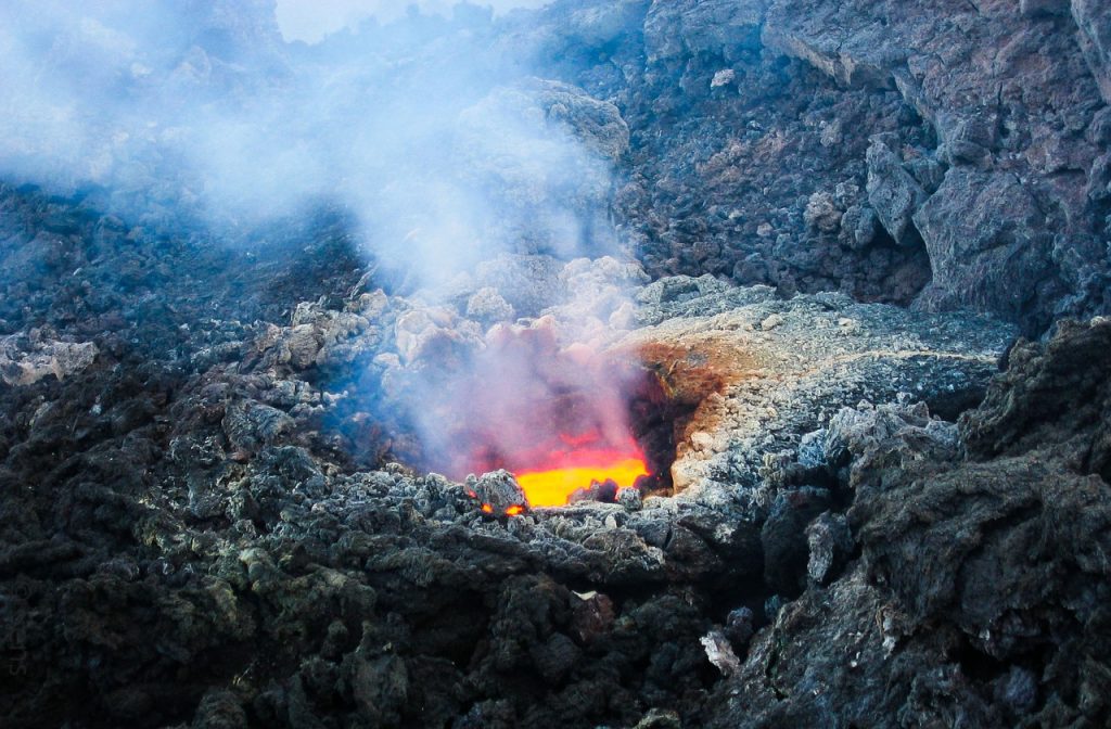 Italia-Sisilia-Etna-vulcano-1280