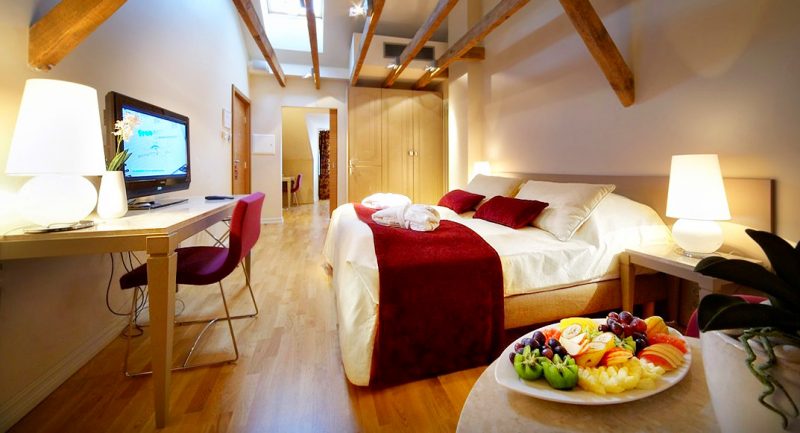 Latvia-Riika-Opera-spa-htl-suite_room_