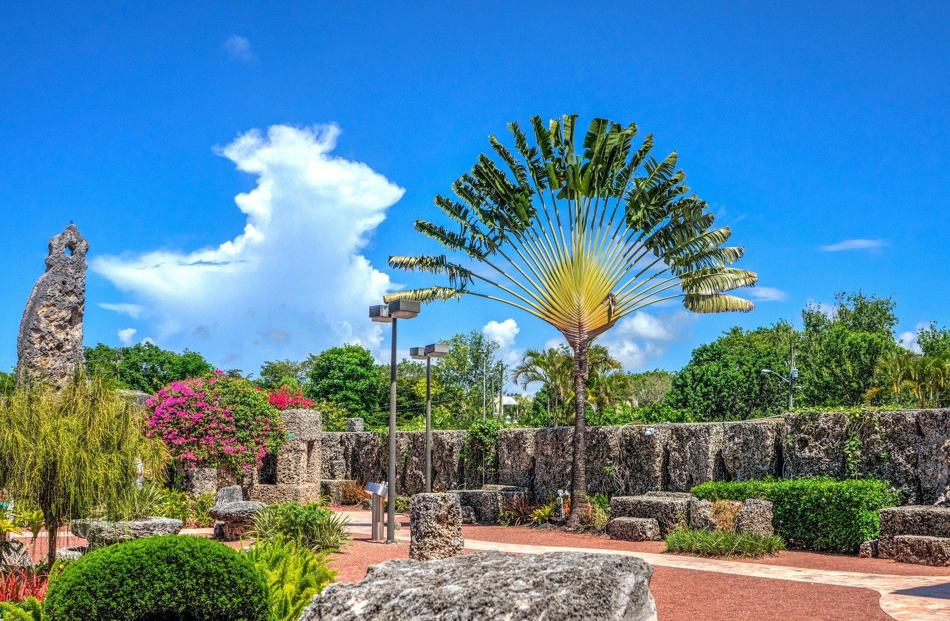 USA-Miami-Florida-coral-castle-1920