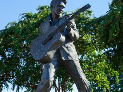 USA-memphis-Elvis-1920