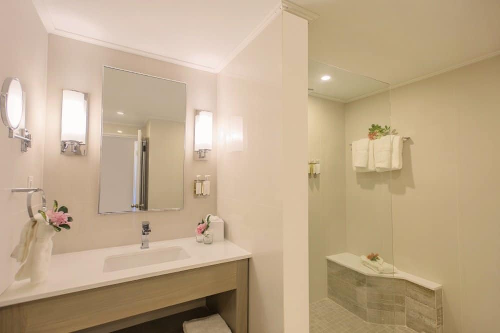 Barbados-Bougainvillea-deluxe-studio-bathroom_0