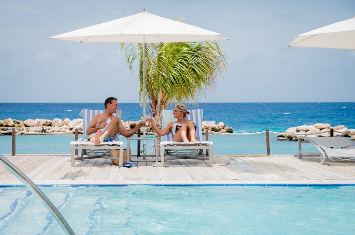 Curacao-avila-uima-altaalla