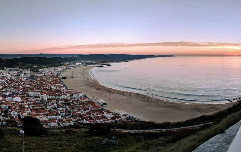 Portugali Nazare pitkät lomat