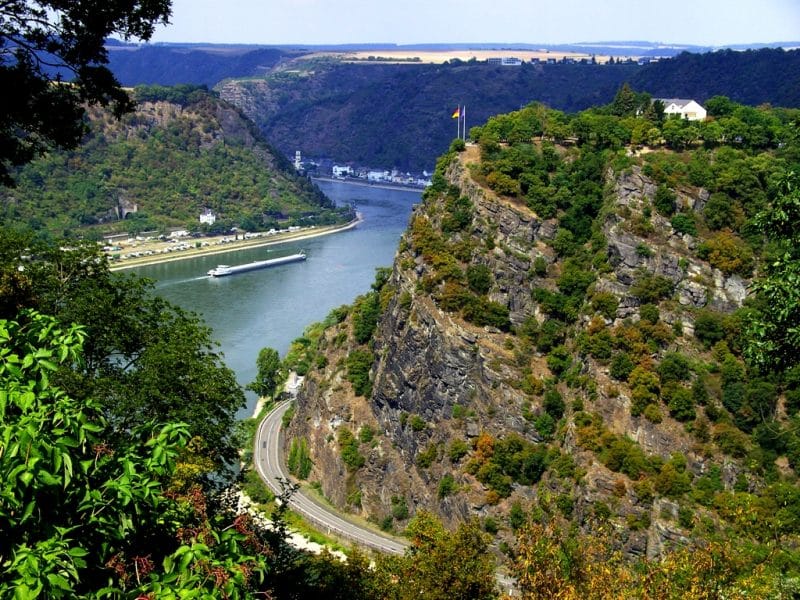 Amsterdamista Strasbourgiin Reinin jokiristeily