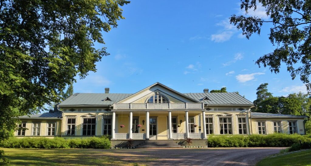 Hamina Harjunhovi